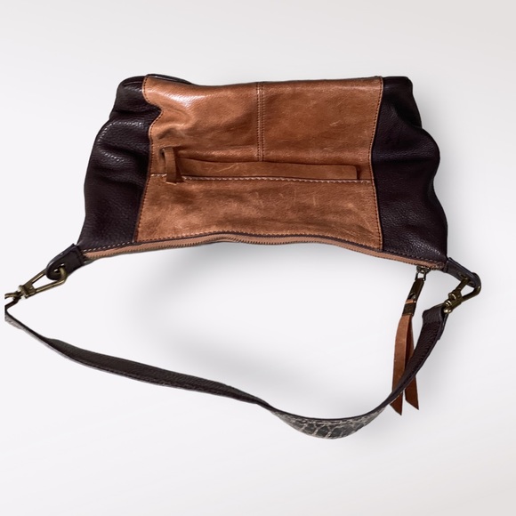 The Sak Alameda Hobo Purse Animal Print Shoulder Strap Exterior Zip Pocket - Picture 13 of 15